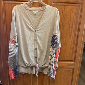 Umgee Gray Top with Red Stitching size L